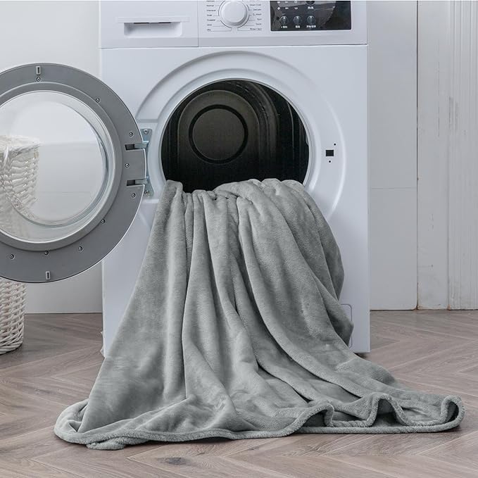 BEDELITE Fleece Sheets Queen Size Bed Set, Super Soft and Warm Fuzzy Plush Queen Sheet Set 4 Piece for Winter Gift & Decor , Includes 1 Deep Pocket Fitted Sheet, 1 Flat Sheet and 2 Pillowcases (Grey)