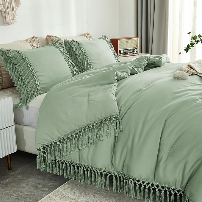 Andency Comforter King Size Set Sage Green, 3 Pieces Boho Tassel Lightweight Vintage Soft Bedding Comforter Sets for King Bed, All Season Fluffy Fringe Bed Set (104x90In Comforter & 2 Pillowcases)