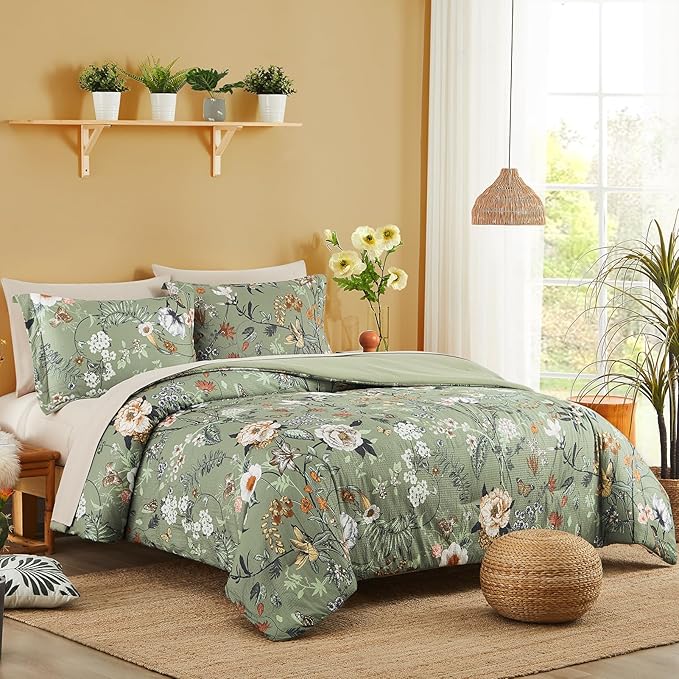 CASAAGUSTO Queen Comforter Set, 7 PCS Green Butterfly Floral Comforter Set with Flowers Leaves Pattern, Soft Seersucker Design All Season Queen Size Bedding Set(90"X90")