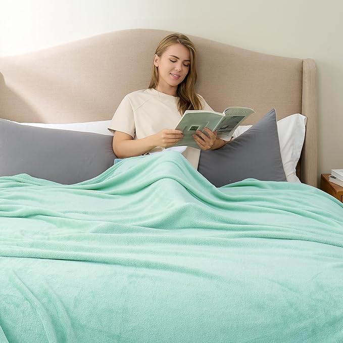 Hansleep Fleece Lake Green Throw Blanket, Super Soft Blanket Flannel Fuzzy Plush Cozy Blanket for All Seasons, Lake Green, Throw 50x60 Inches