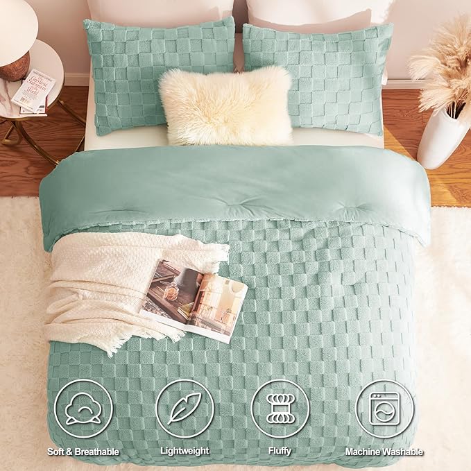 CozyLux Fleece Queen Comforter Set Sage Green,Super Soft & Warm Fluffy Bedding with Checkered Pattern,Luxury Fuzzy Heavy Bed Set for Winter,3 Pieces,1 Comforter and 2 Pillowcases
