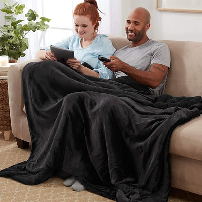 Genteele Sherpa Throw Blanket Super Soft Reversible Ultra Luxurious Plush Blanket, 50 x 60 inches, Black/Black