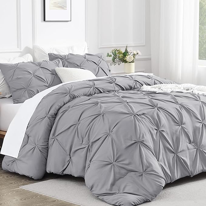 Andency Silver Gray King Size Comforter Set (104x90Inch), 3 Pieces Soft Lightweight Western Modern Pinch Pleat Bedding Comforters, All Season Warm Down Alternative Bed Set for Boys Men Adults