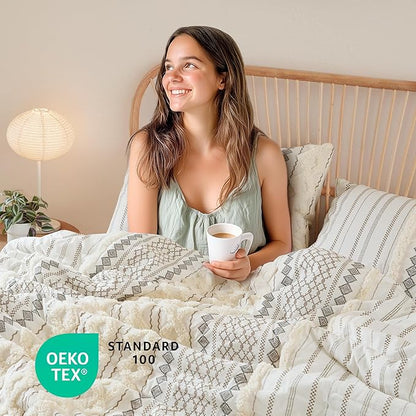 INK+IVY Comforter for Queen Size Bed, Chenille Tufted, Breathable Cotton Comforter Set Queen, All Season Modern Boho Comforter with Farmhouse Bedding Flare, 2 Matching Shams, Queen Ivory 3 Piece