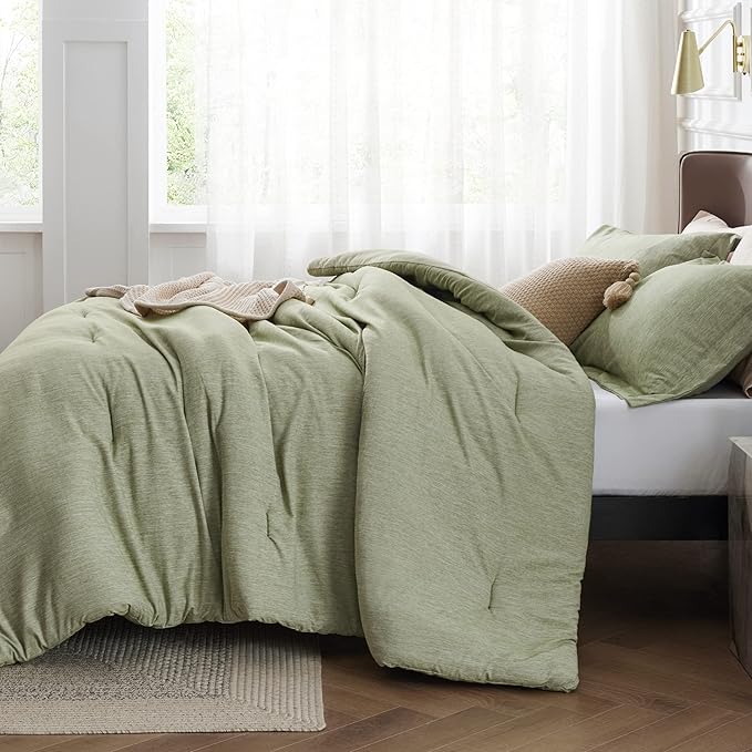 Bedsure Oversized Queen Comforter Set - Olive Green Soft Bedding for All Seasons, Cationic Dyed Bed Set, 3 Pieces, 1 Oversized Queen Size Comforter (98"x98") and 2 Pillow Shams (20"x36"+2")