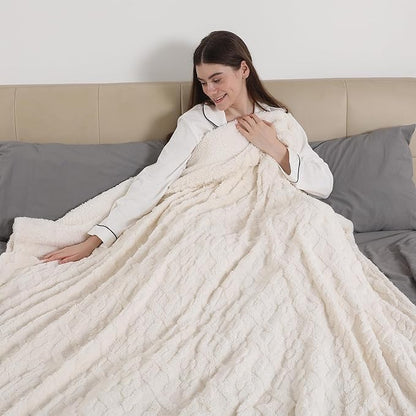 Heating Blanket Twin Size Extra-Thick and Warm Electric Blanket with 10 Hour Auto Off & 5 Heating Levels, 3D Pattern Design and Overheating Protection, White
