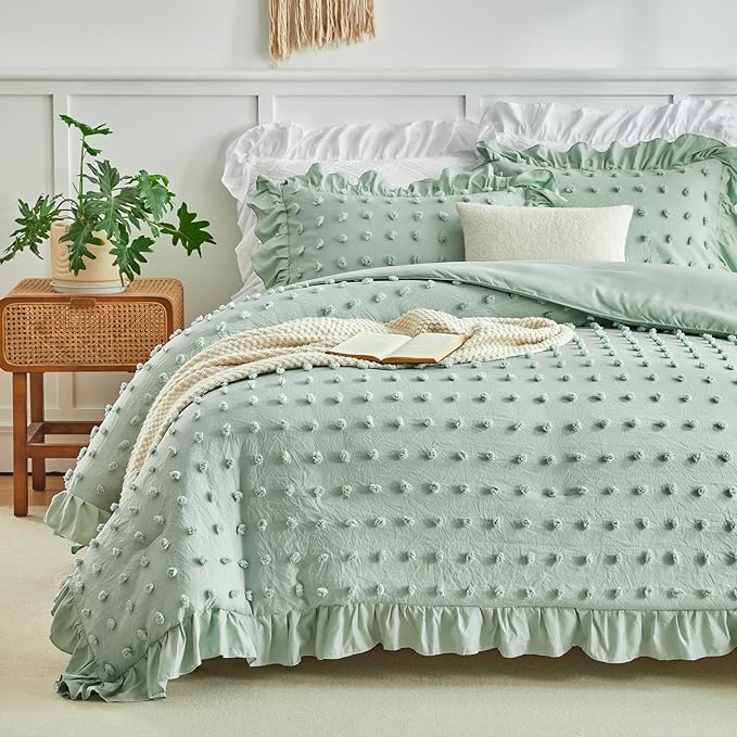 Tufted Dots Ruffle Comforter Set King Size, 3 Pieces Sage Green Vintage Farmhouse Shabby Chic Comforters, Jacquard Boho Bohemian Bedding Set for All Season (1 Ruffled Comforter+ 2 Pillow Shams)