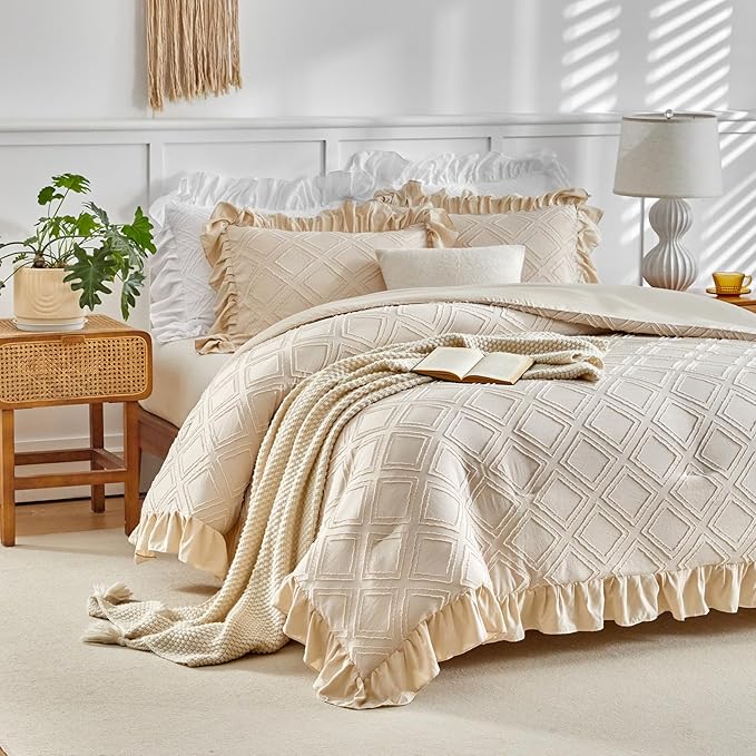 Flysheep Tufted Grids Ruffle Comforter Set King Size, 3 Pieces Beige Vintage Farmhouse Shabby Chic Comforters, Jacquard Boho Bohemian Bedding Set for All Season (1 Ruffled Comforter+ 2 Pillow Shams)