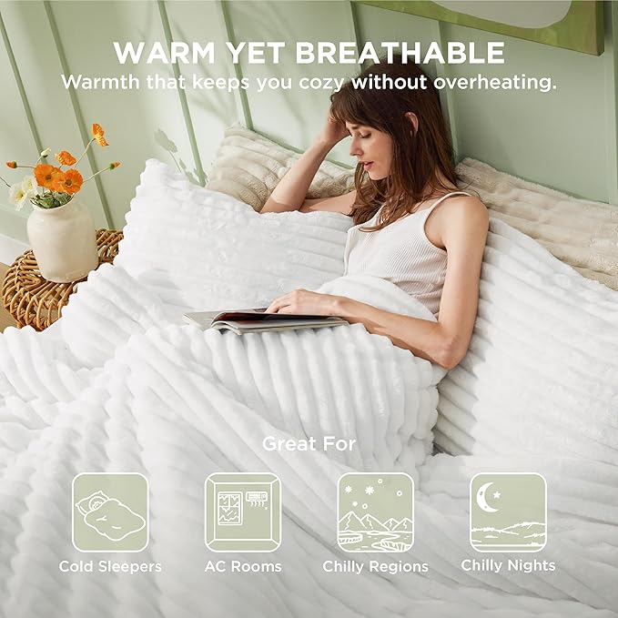 Bedsure Comforter Full Size - GentleSoft™ 3 Pieces Fluffy Double-Side Fleece Comforter Set, Cozy Striped Room Decor Aesthetic, Luxury Bright White Full Size Bedding with 2 Pillowcases, 82x86 Inches