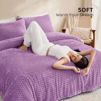 Petrichor Fluffy King Comforter Set - Ultra-Soft Lavender Flannel Thick Comforter for King Bed, Luxury Warm Bedding Set for Winter & Fall, Cozy Fuzzy Bed Set 3 Pieces (1 Comforter & 2 Pillowcases)