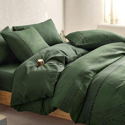 Wake In Cloud - Boho Comforter Set, Farmhouse Bohemian Western Aztec Neutral Aesthetic, Soft Lightweight Bedding, 3 Pieces, Dark Olive Green, Full Size