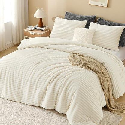 Andency Fleece Queen Comforter Set, 3 Pieces Beige Comforter Set for Queen Size Bed, Soft Warm Fluffy Fuzzy Cream Bedding Set for Winter (1 Comforter & 2 Pillowcases)