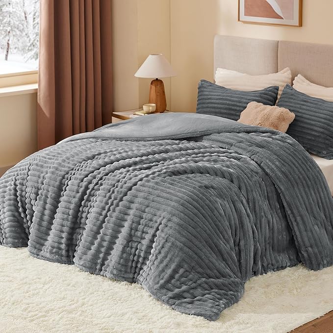 BEDELITE Fleece Full Comforter Set -Super Soft & Warm Grey Bedding, Luxury Fuzzy Heavy Bed Set for Winter with 2 Pillow Cases
