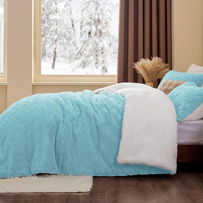 BEDELITE Fluffy Twin Comforter Set - Super Soft Sherpa Light Blue Comforter for Twin Size Bed, Luxury Warm Bedding Set for Winter, Fuzzy Bed Set 2 Piece (1 Comforter, 1 Pillowcase)