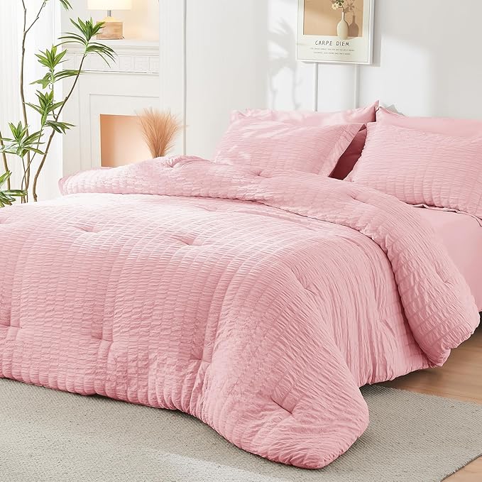 HYMOKEGE Pink Queen Comforter Set Seersucker 7 Pieces, All Season Luxury Bed in a Bag for Bedroom, Bedding Set with Comforters, Sheets, Pillowcases & Shams