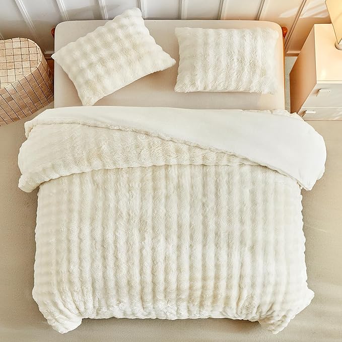 Tokokimo Fluffy Fleece Queen Size Comforter Set, Ultra Soft Reversible Heavyweight Fleece Bedding, Extra Warm Winter Comforter with 2 Pillow Cases, All Season Fuzzy Comforter Set, Beige