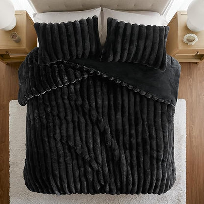 Madison Park Jasmine King Comforter Set, Luxurious Reversible Faux Fur Plush Ribbed Velvet Bedding, Fuzzy Thick Warm Winter Comforter, Super Soft Fluffy 3-Piece Set Black