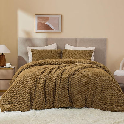 BEDELITE Fluffy Queen Comforter Set - Brown Fleece Soft Comforter for Queen Size Bed, Luxury Warm Bedding Set for Winter, Fuzzy Bed Set 3 Pieces (1 Comforter, 2 Pillowcases)