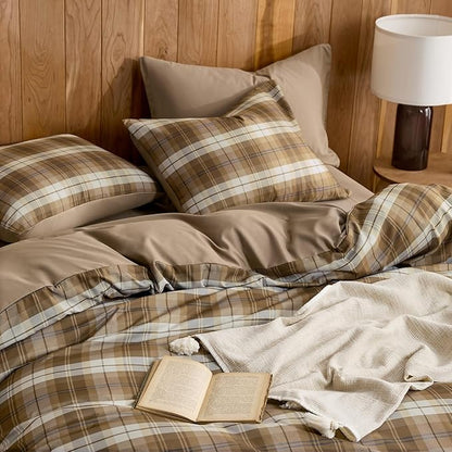 Wake In Cloud - Plaid Comforter Set, Scottish Tartan Check Geometric Modern Pattern Printed, Soft Lightweight Bedding, 3 Pieces, Brown, Full Size