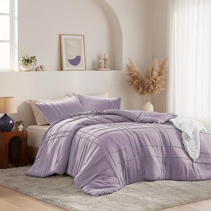 Queen Size Comforter Set Lavender Purple, 3 Pieces Bedding Set, Ultra Soft Prewashed Bed Set, Pinch Pleat All Seasons Lightweight Comforter and Shams
