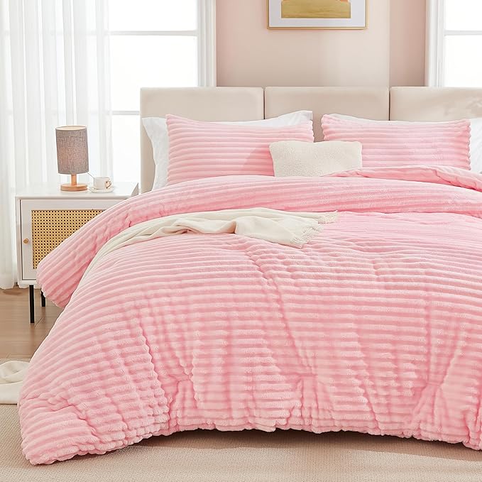 Andency Pink Comforter Set Queen, 3 Pieces Fleece Comforter for Queen Size Bed, Soft Warm Fluffy Fuzzy Luxury Plush Bedding Comforter Set for Winter (1 Comforter & 2 Pillowcases)