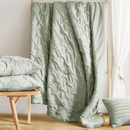 Comfort Spaces Twin/Twin XL Comforter Set for College Ogee Ruched Crinkle Texture Breathable Comforter Set Twin Dorm All Season Lightweight Bedding Set Shabby Chic Décor Pilow Green 3 Piece
