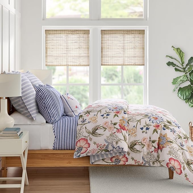 Levtex Home - Maileen Duvet Set - Twin/Twin XL Duvet Cover (68x88in.) and 1 Standard Sham (20x26in.) - Floral - Blue Coral Green White - Reversible - Cotton