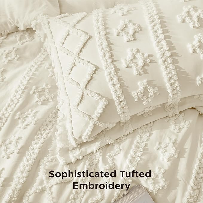 Bedsure Tufted Boho Comforter Set California King Size - Ivory Boho Bed Set, GentleSoft™ 3 Pieces Farmhouse Shabby Chic Embroidery Bedding, Gifts for Woman, Soft Jacquard Comforter for All Seasons