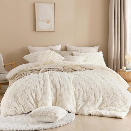 Litanika King Size Fluffy Comforter Set Beige,3 Pieces Warm Sherpa Fleece Winter Bedding Set,Jacquard Checkered Plush Fuzzy Bed Set(1 Comforter, 2 Pillowcases)