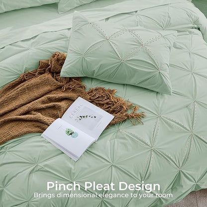 Sasttie Queen Comforter Set, 7-Piece Bed in a Bag, Pintuck Bedding Set for All Season, Includes Comforter, Flat Sheet, Fitted Sheet, Pillowcases and Pillowshams, Sage