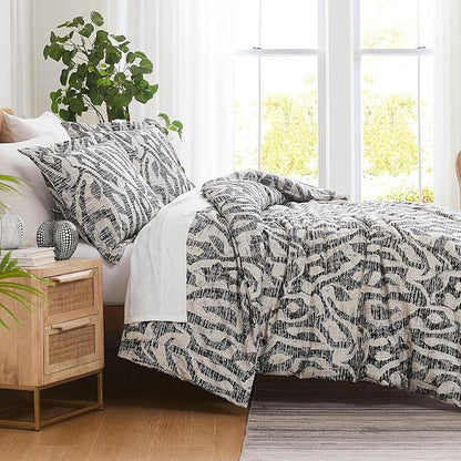 Southshore Fine Living, Inc. Oversized King Size Comforter Bedding Set, Down Alternative Filling, Modern Abstract Bed Spread, California/King Comforter & Matching Shams, Slate Khari