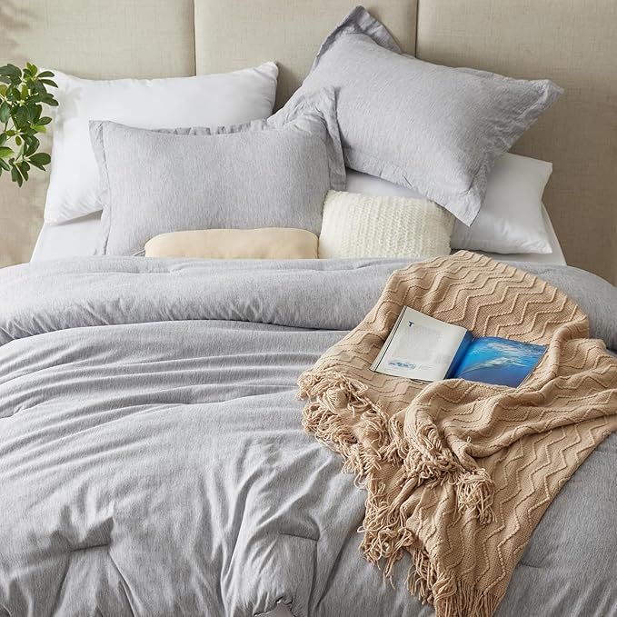 CozyLux Oversized King Comforter Set, 3 Pieces 120x98 Light Grey Soft Luxury Cationic Dyeing Bedding All Season, Light Gray Breathable Fluffy Bed Sets with 1 Alternative Comforter and 2 Pillow Shams