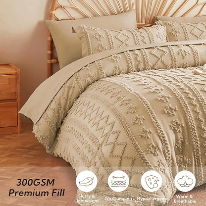 MR&HM Khaki Boho Comforter Set Queen, Tufted Boho Bedding Set, Farmhouse Shabby Chic Bed in a Bag with 1 Comforter, 2 Pillow Shams, 2 Pillowcases, 1 Flat Sheet, 1 Fitted Sheet for All Seasons