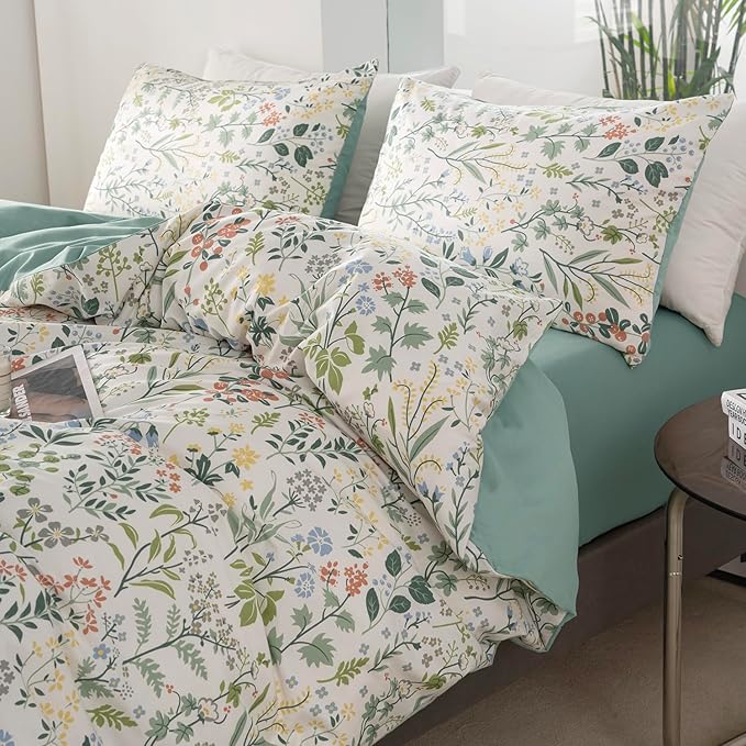 King Comforter Set Floral Soft Cute Floral Bedding Comforter Sets Garden Style Red Flower Print Botanical Flowers Comforter Set King for All Seasons 1 Comforter and 2 Pillowcases