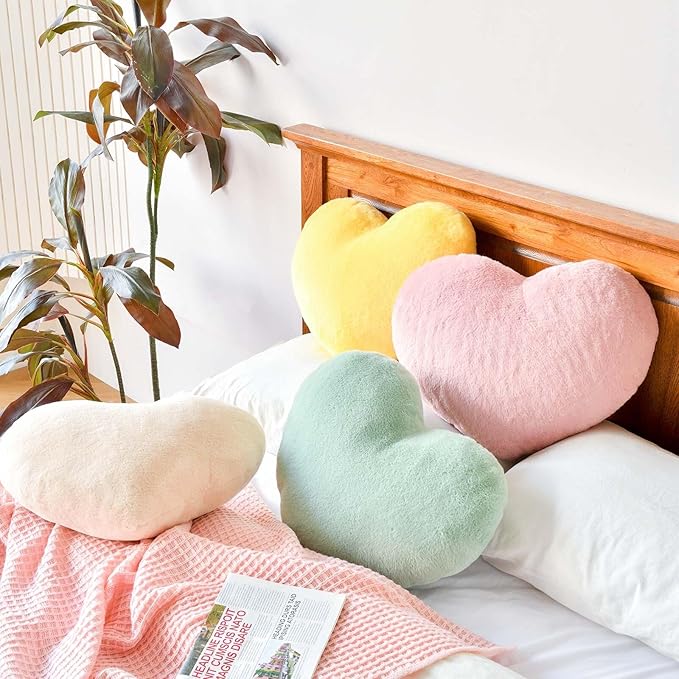 Dusty Pink Heart Pillows, Cute Heart Decorative Pillow, Heart Shaped Throw Pillows for Bed, Faux Rabbit Fur Plush Hoom Decor Pillow Cushion for Chair Sofa Living Room (Large-19.6"x15.7")