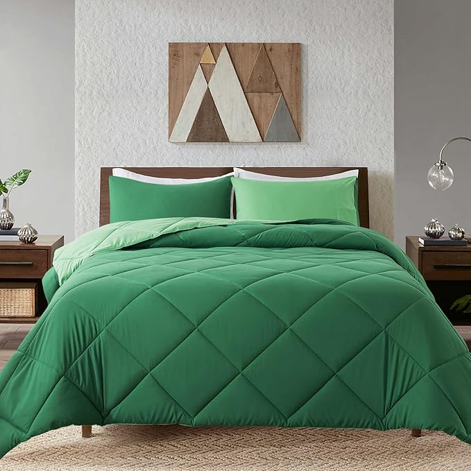 Decroom Lightweight Twin Comforter Set with 1 Pillow Sham - 2 Pieces Set - Quilted Down Alternative Comforter/Duvet Insert for All Season - Olive Green/Grass Green - Twin/Twin XL Size