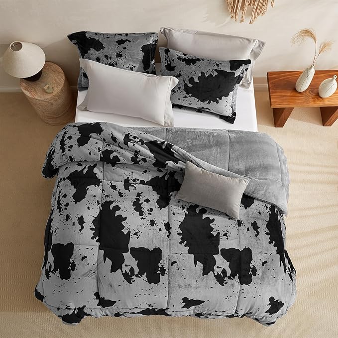 Petrichor Velvet Flannel King Comforter Set-Cow Print Western Style Blanket,Luxury Fuzzy Heavy Bedding Set, 3 Pieces Plush Winter Bed Set with Comforter (90"x104") & 2 Pillow Shams (20"x36"