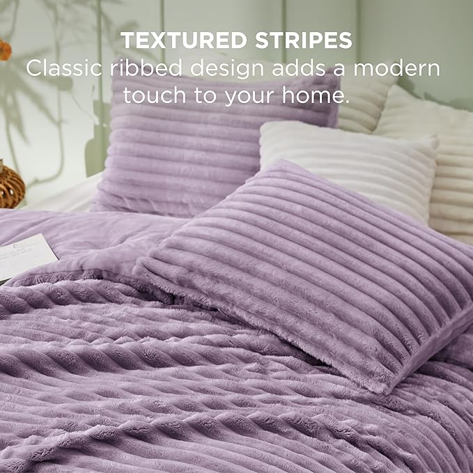 Bedsure King Size Comforter Set - GentleSoft™ 3 Pieces Fluffy Double-Side Fleece Comforter Set, Cozy Striped Room Decor Aesthetic, Luxury Light Purple King Bedding with 2 Pillowcases, 104x90 Inches
