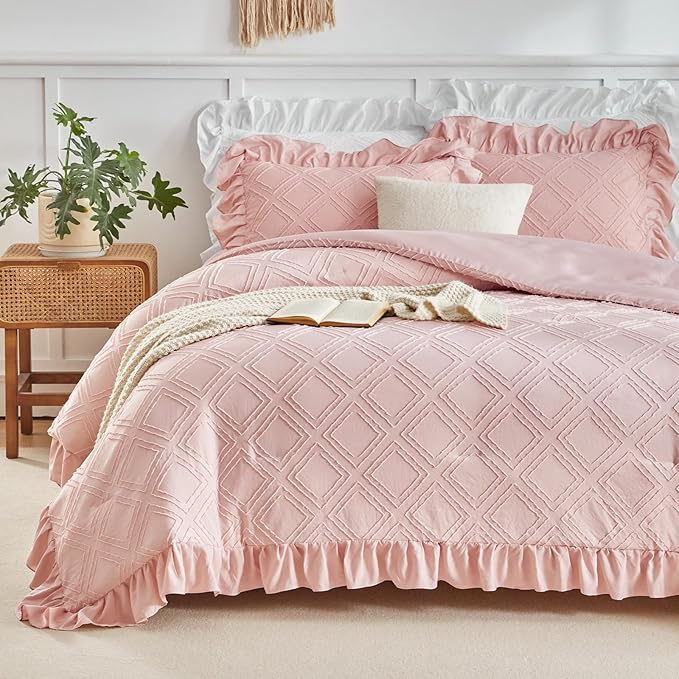 Tufted Grids Ruffle Comforter Set Full/Queen Size, 3 Pieces Blush Pink Vintage Farmhouse Shabby Chic Comforters, Jacquard Boho Bohemian Bedding Set for All Season (1 Ruffled Comforter+ 2 Pillow Shams)