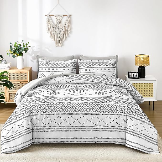 Yiran White Comforter Set King Size, Boho Aztec Comforter Bedding Set, 7 Piece Bed in a Bag King, Soft Microfiber Bohemian Striped Complete Bedding Set with Sheets for All Season
