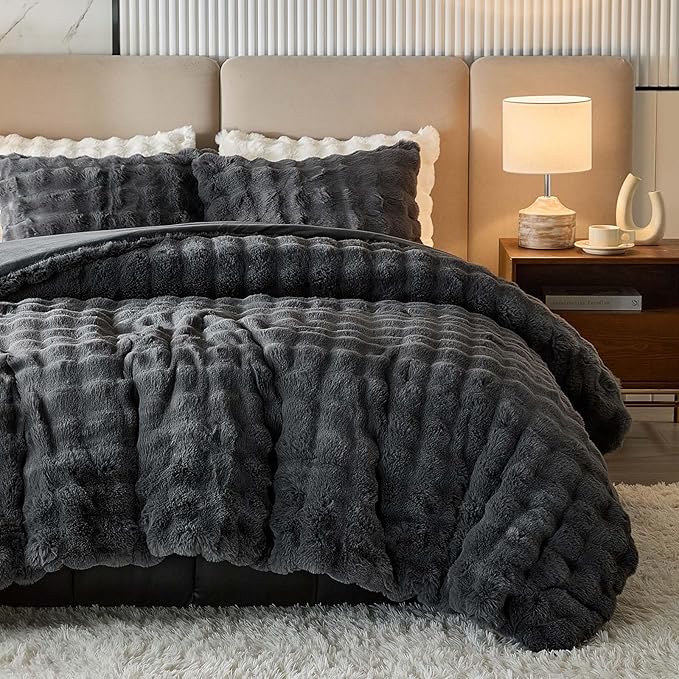 Full Faux Rabbit Fur Comforter Set - 3 Pieces Fluffy Bedding Set Ultra Soft Warm Shaggy Winter Flannel Bed Set, Luxury Skin Friendly Sherpa Comforter Set & 2 Pillow Shams for Thanksgiving Dark Gray