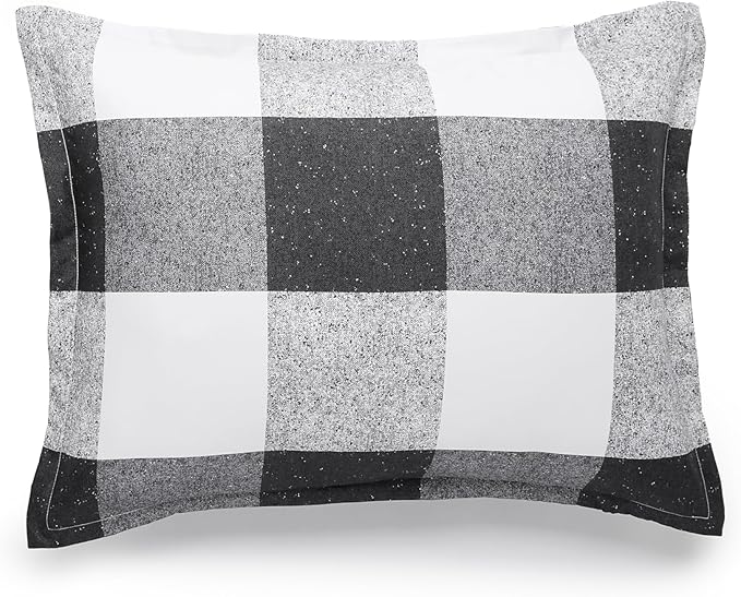 Amazon Basics Lightweight Microfiber Comforter Set, 2-Piece, Twin/Twin XL, Black/White Checkerboard