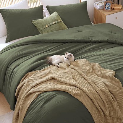 WRENSONGE Queen Comforter Set - 3 Pieces Prewashed Olive Green Comforter Soft Lightweight for All Seasons,Down Alternative Comforters Queen Size with 2 Pillow Shams