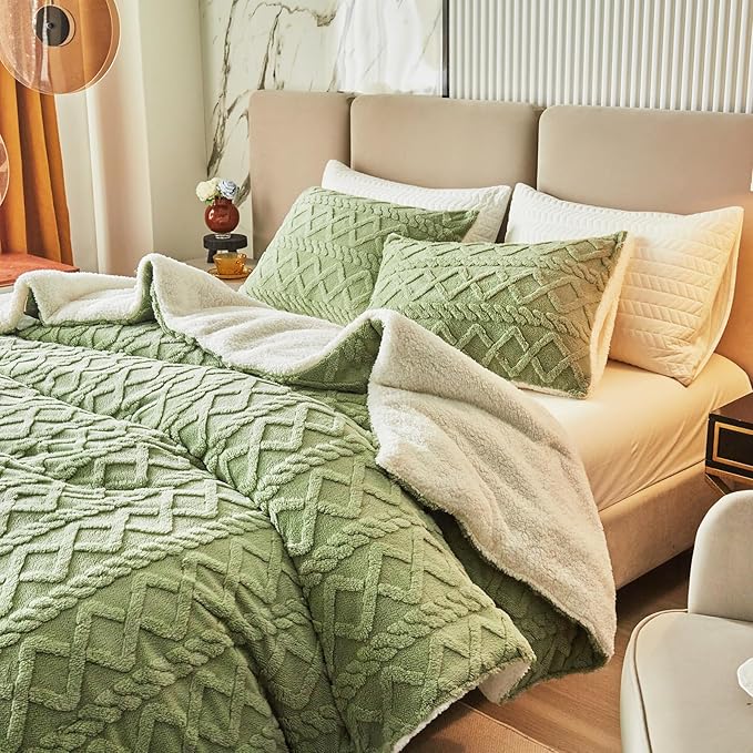 Joyreap 3-Piece Fluffy Faux Fur Sherpa Comforter Set Green, King Size Luxury Tufted Bedding Comforter Set, All Season Soft n Cozy Plush Comforter Bed Set- 100x88 inches