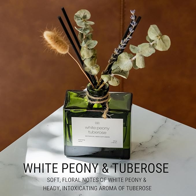 Craft & Kin Reed Diffuser with Dried Flowers | 5 oz White Peony & Tuberose Scented Holiday Reed Diffusers for Home, Bathroom | Scent Sticks | Elegant Fragrance Home Decor for Men & Women