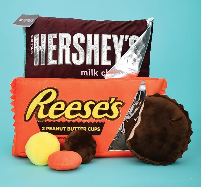 iscream Hershey's Chocolate Bar Package 17" x 10" Pillow Set with Peek a Boo Corner