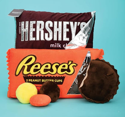iscream Hershey's Chocolate Bar Package 17" x 10" Pillow Set with Peek a Boo Corner