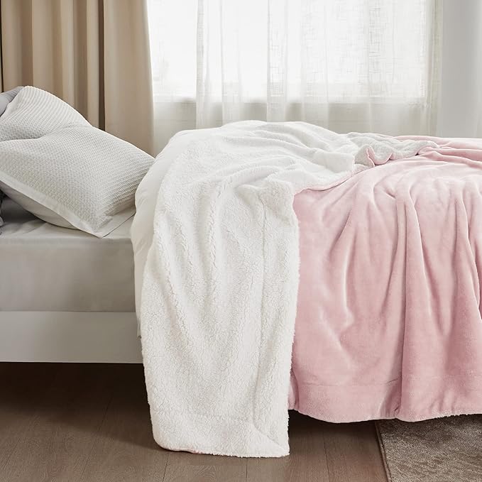 Bedsure GentleSoft Sherpa Fleece Throw Blanket Twin Size for Couch - Thick and Warm Throw for Women and Girls, Soft Fuzzy Plush Blanket for Winter, Room Home Decor, Non-Heated, Pink, 60x80 Inches
