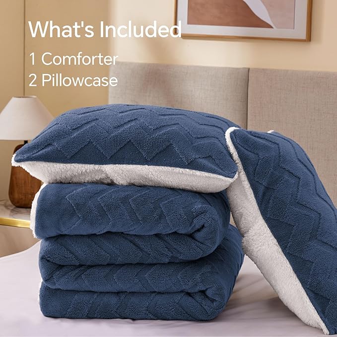 BEDELITE Fluffy King Size Comforter Set - Super Soft Sherpa Navy Comforter for King Size Bed, Luxury Warm Bedding Set for Winter, Fuzzy Bed Set 3 Pieces (1 Comforter, 2 Pillowcases)