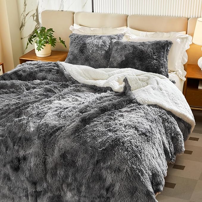 Flysheep Luxury Faux Fur Shaggy Fluffy Comforter Set King Size Mixed Black and White Long Hair, 3 Pieces Plush Flannel Sherpa Backing Reversible Soft Microfiber Bedding Set Super Warm for Winter